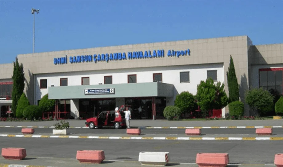 Çarşamba Flughafen (SZF)